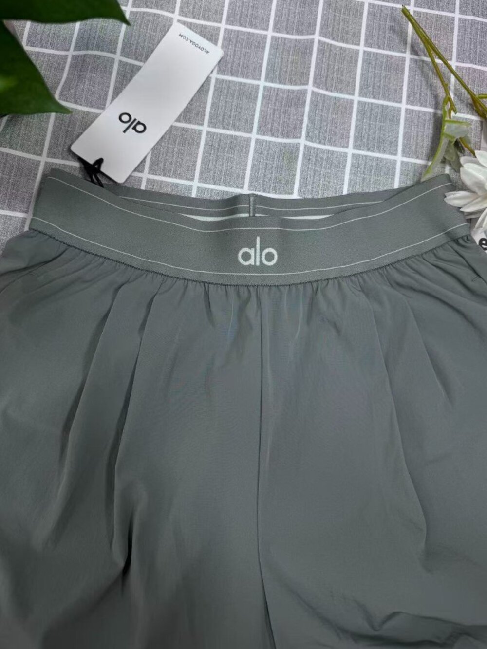 NWT Alo Yoga Suit Up Pants 😜 Steel Grey Wide Leg | Cozy Chic Athleisure Vibe🌷 - Picture 4 of 9